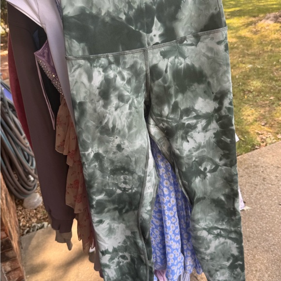 Lululemon Athletica Align Diamond Dye Green Tie-Dye Leggings - Picture 1 of 4
